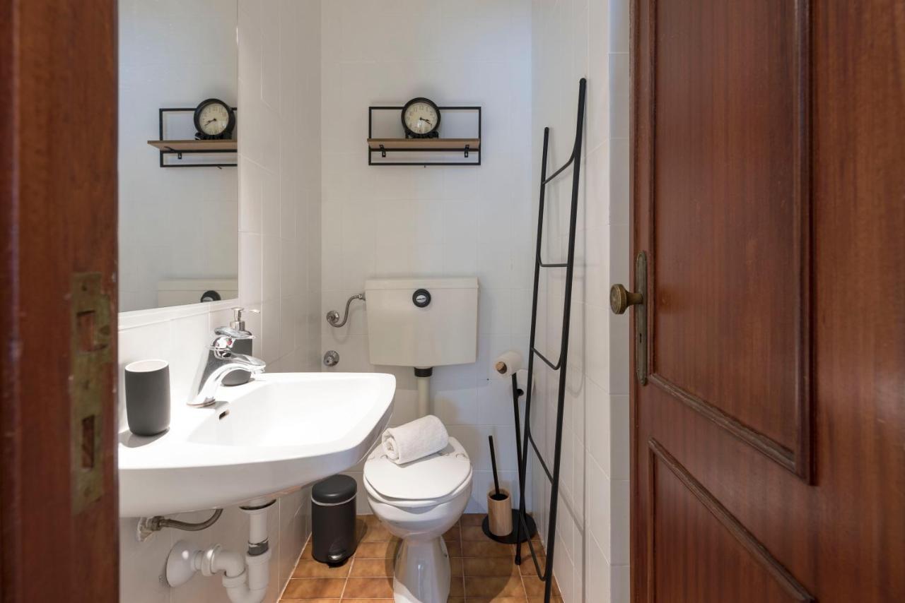 וילה נובה דה גאיה Lovelystay - Newly Decorated 2Br Flat With Free Parking מראה חיצוני תמונה