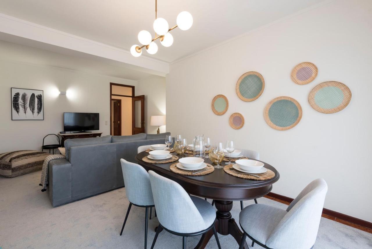 וילה נובה דה גאיה Lovelystay - Newly Decorated 2Br Flat With Free Parking מראה חיצוני תמונה