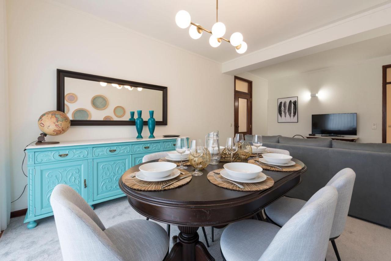וילה נובה דה גאיה Lovelystay - Newly Decorated 2Br Flat With Free Parking מראה חיצוני תמונה