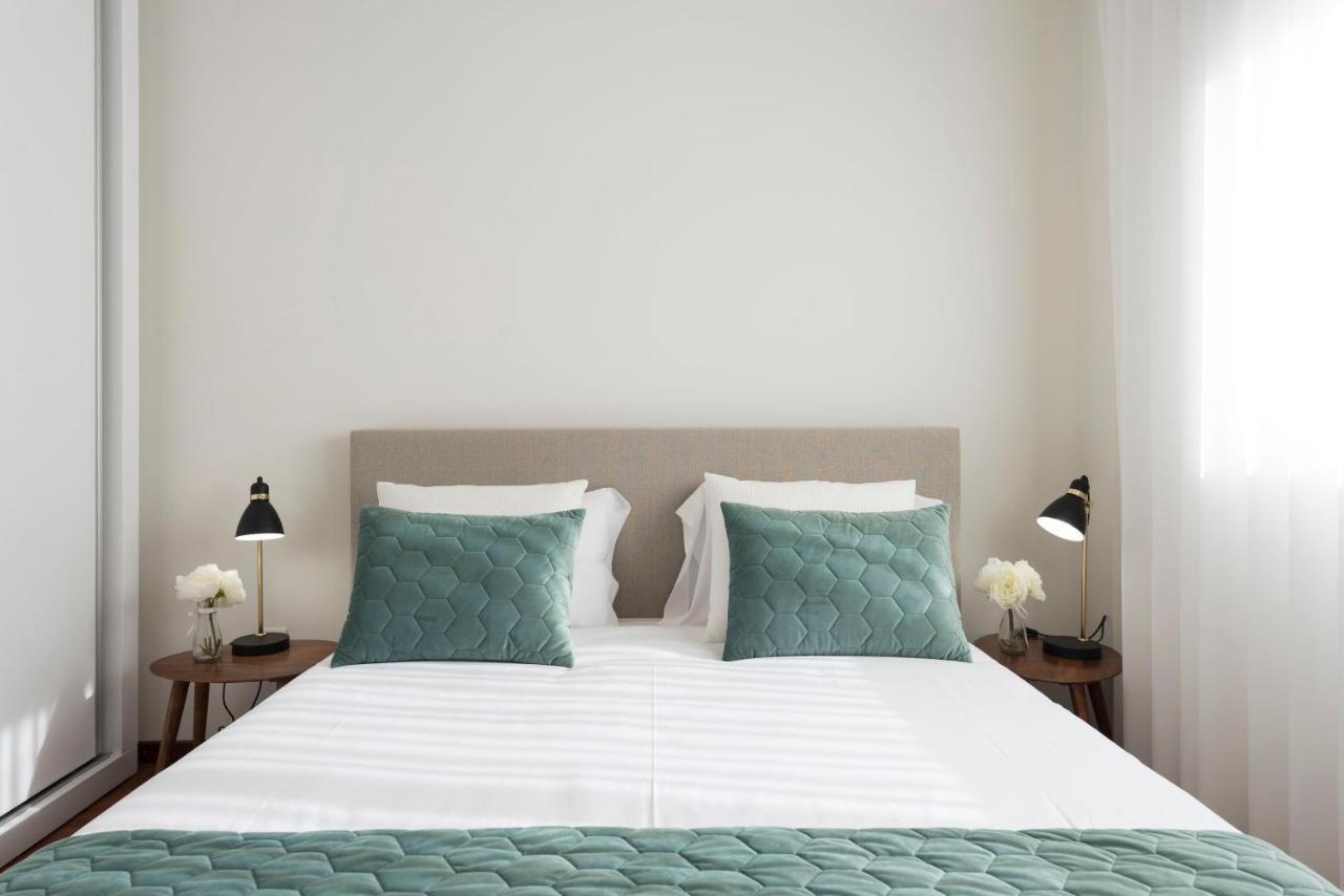 וילה נובה דה גאיה Lovelystay - Newly Decorated 2Br Flat With Free Parking מראה חיצוני תמונה